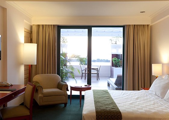 Custom hotel curtains Dubai