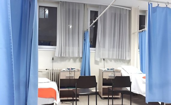 Easy-install hospital curtains Dubai