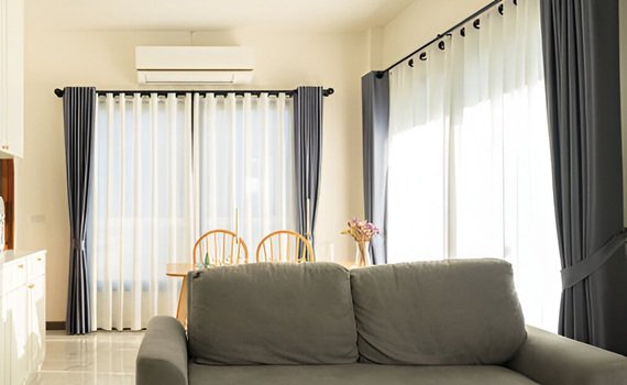 Elegant eyelet curtains Dubai