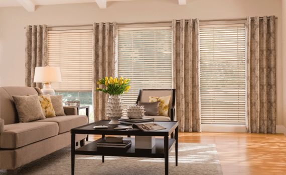 Eyelet curtains for dining rooms Dubai